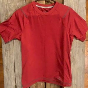 LL Bean small polyester short sleeve tee